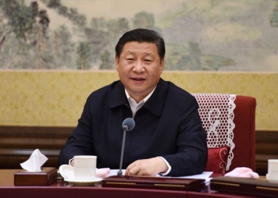 习近平主持中共中央政治局会议 讨论政府工作报告