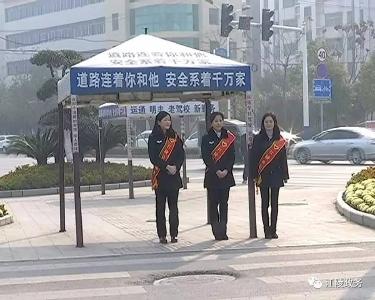 江陵县文明办、团县委开展志愿服务暖冬行动