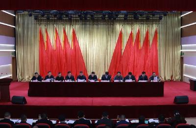 江陵县召开工业经济、招商引资暨安全生产工作会议  刘勇讲话  韩旭作主题报告