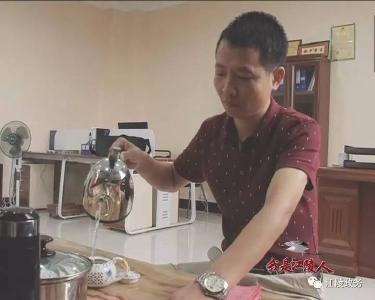 我是江陵人 |  江陵小伙三亚做保洁  白手起家变身创业明星