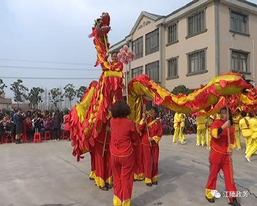 江陵县举办“金鸡迎春 春节文化惠民生”活动