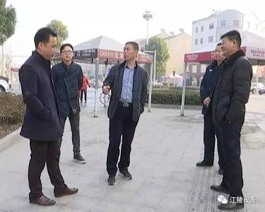 张海涛检查节前城区市容环境卫生