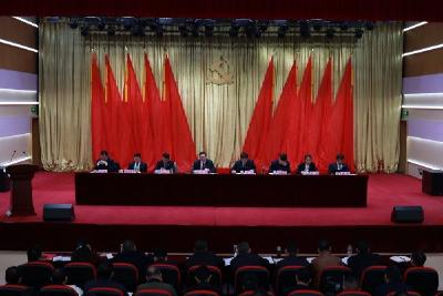 江陵县召开党务工作会议   刘勇讲话