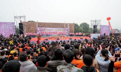 看桃花不必等三生三世  三湖农场第二届桃花节开幕啦！