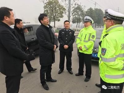 农村道路交通安全管理路在何方  江陵警方三项举措破解管理难题