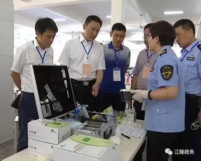 高考安全保障工作如何？刘勇很牵挂！