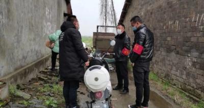 沙岗镇东津村：志愿者主动请缨乐于奉献
