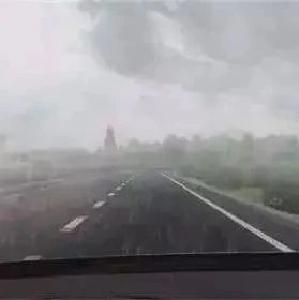 遭遇暴雨，这份出行安全指南请收好！