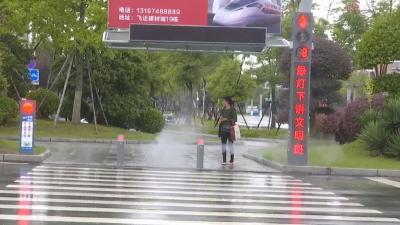 江陵城区斑马线新增道路智能光雾道闸装置