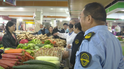 县市场监督管理局开展食品集中快检活动
