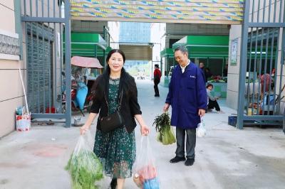 开业5天就已人声鼎沸的大型农贸市场，小编带你打卡