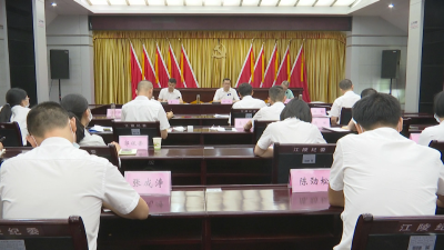 李凯调研江陵县全面从严治党主体责任落实、脱贫攻坚等工作