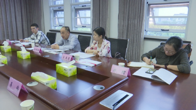 荆州市总结验收江陵县“七五”普法工作