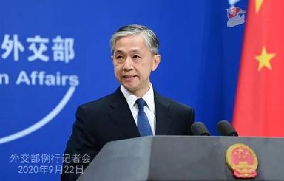 汪文斌当面纠正日媒记者
