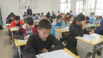 爱心企业向秦市乡初级中学捐赠20万元