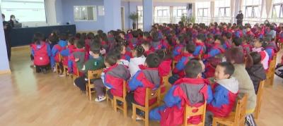 县实验幼儿园开展防暴恐应急演练活动