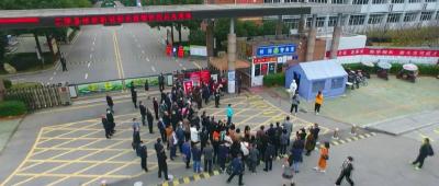 江陵县开展校园新冠肺炎疫情处置应急演练