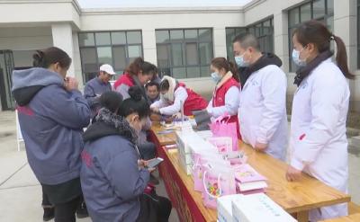 县卫健局开展宪法进企业主题活动