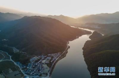 福建三明：画好山水画 走好振兴路