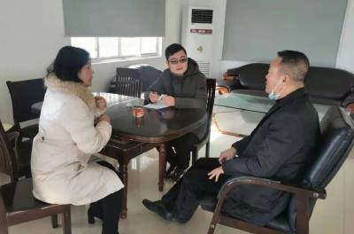 三湖管理区人社中心：深入企业走访 为企业排忧解难