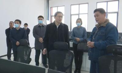 节后上班第一天 江陵县“四大家”领导 慰问重点企业和干部职工