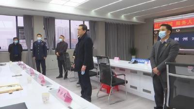 刘勇走访慰问一线工作人员