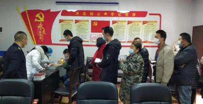 三湖管理区：“家门口”办理健康证 守护全区食品安全