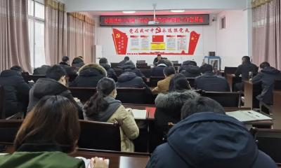 沙岗镇召开全国“两会”安保 维稳工作部署会