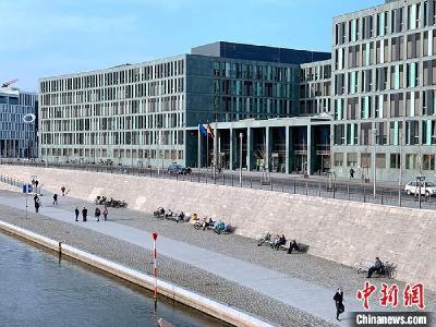 变异病毒或改变美疫情轨迹 欧洲多国爆发反防疫示威