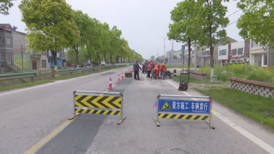 县公路管理局大力强化路域环境整治