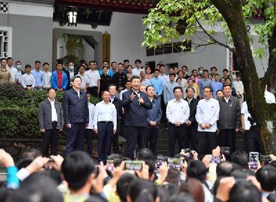 这些年，总书记的大学足迹
