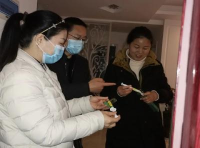 江陵县卫生健康局组织开展 爱国卫生月健康科普进家庭活动