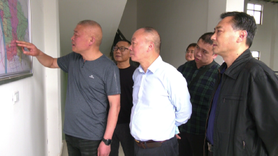 段昌奉调研江陵县防汛备汛工作