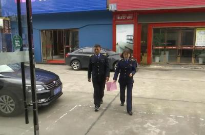 江陵一男子购买建材7天内反悔，商家会给他退吗？