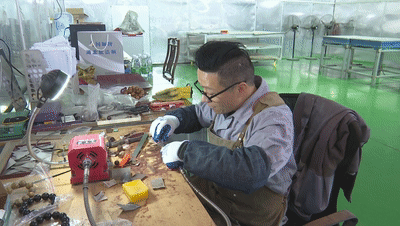 【工匠精神闪耀江陵】贾涛：每件作品里都有我的执着