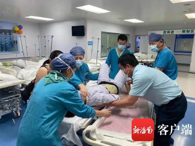 紧急救治产妇的过程中，揪心一幕发生了......