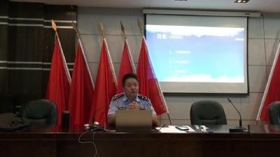 县公安局在郝穴镇开展国际禁毒日宣传活动