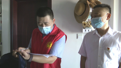 县委宣传部机关党员干部下沉社区开展入户排查
