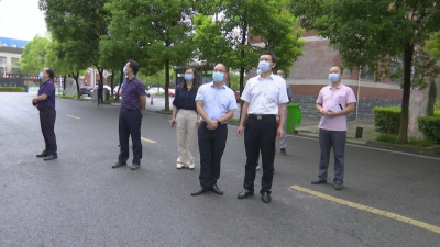 刘勇检查督办中小学校开学准备和疫情防控工作