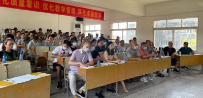 县教育系统全面启动  教师竞聘上岗工作