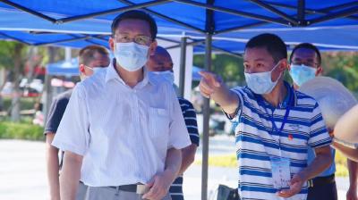 刘勇、李静芹视察全县核酸检测应急演练