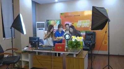 直播带货为江陵农特产品插上网络翅膀