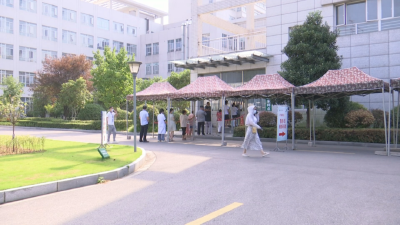 县人民医院：全力做好核酸采集检测工作