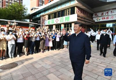 习近平在河北承德考察时强调 贯彻新发展理念弘扬塞罕坝精神 努力完成全年经济社会发展主要目标任务