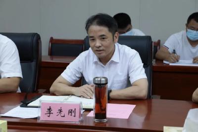 中建三局投资公司到江陵考察交流