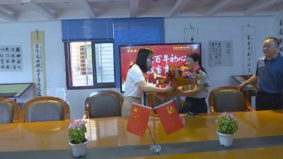 涂阳慧走访慰问一线教师