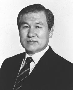 韩国前总统卢泰愚因病去世 