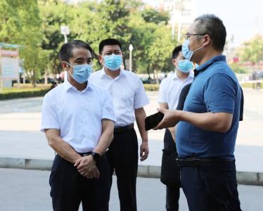 李先刚调研全县疫情防控及公共卫生体系建设工作