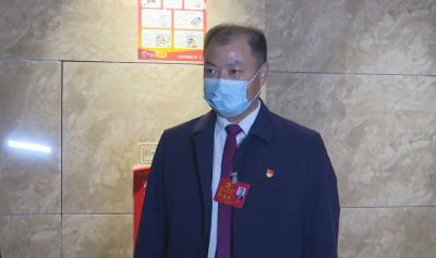 全运宝率队前往代表团驻地看望党代表