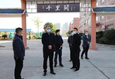 ​全运宝调研全县教育工作